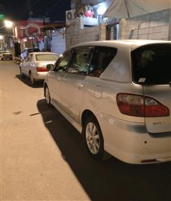 تۆیۆتا ئیپسەم